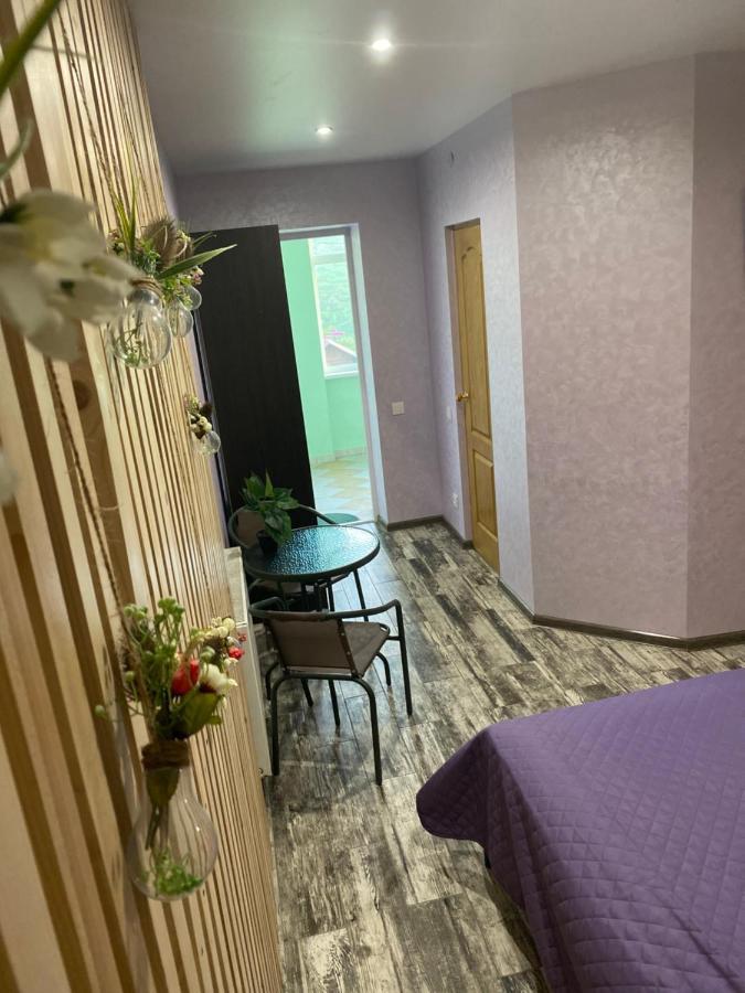 Constancia Hotel Kamjanets-Podilsky Buitenkant foto