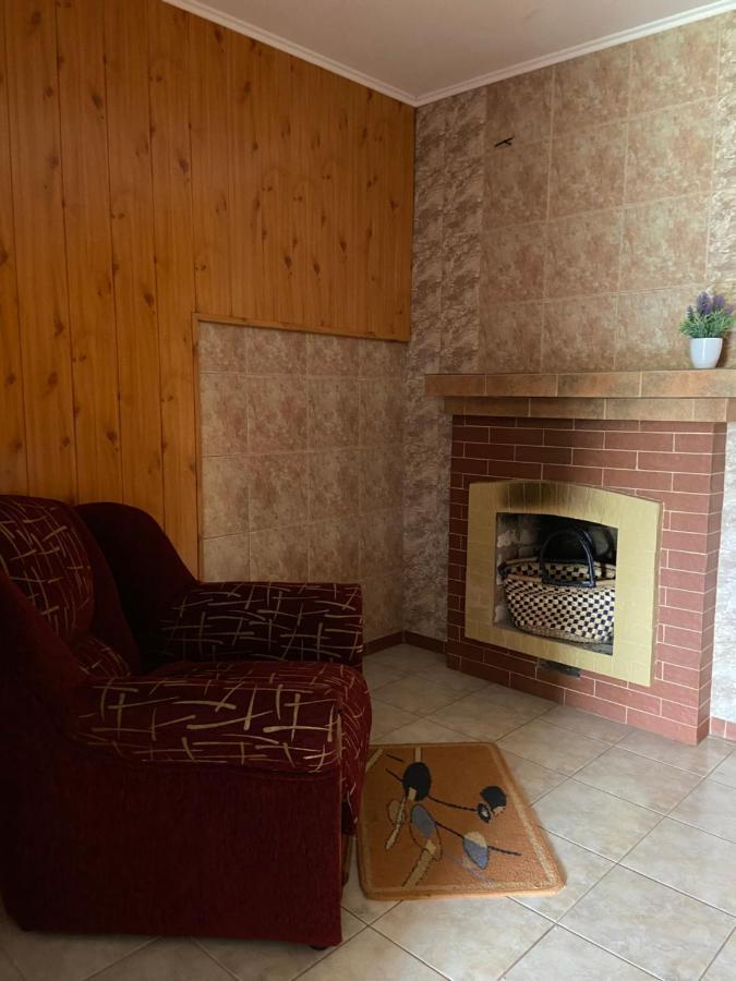 Constancia Hotel Kamjanets-Podilsky Buitenkant foto