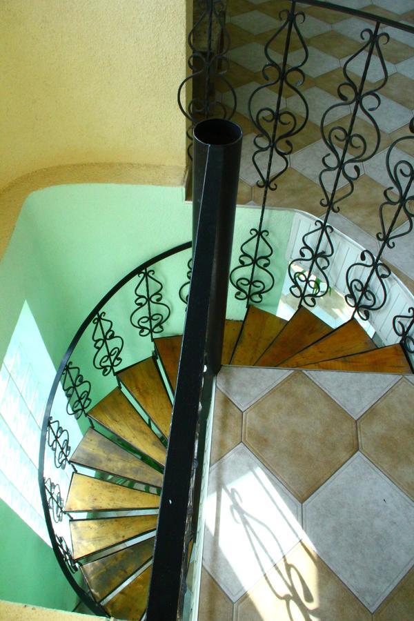 Constancia Hotel Kamjanets-Podilsky Buitenkant foto