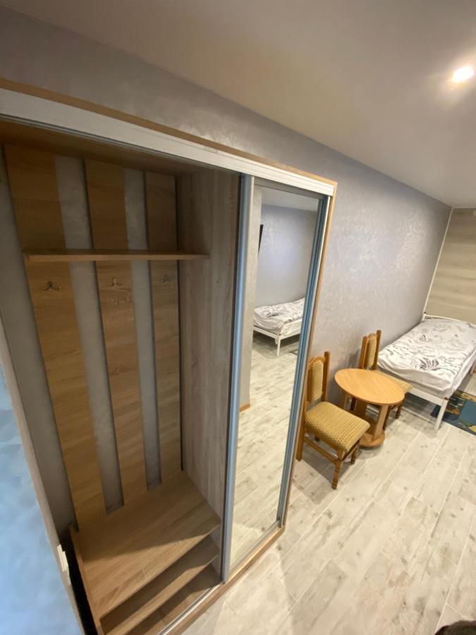 Constancia Hotel Kamjanets-Podilsky Buitenkant foto
